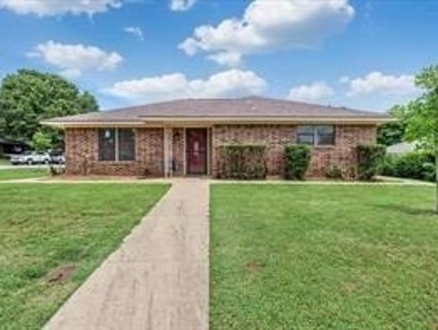 House for sale in Denison, Texas