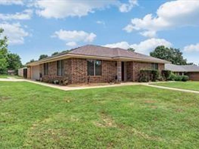 House for sale in Denison, Texas