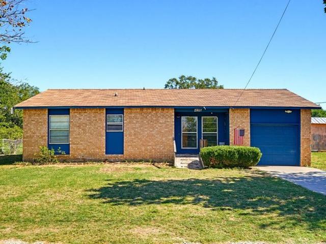 House for sale in Coleman, Coleman County