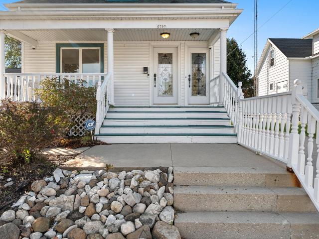 House for sale in Manitowoc, Manitowoc County