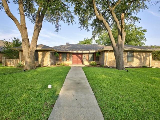 House for sale in Carrollton, Texas