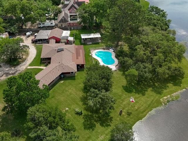 House for sale in Dickinson, Texas