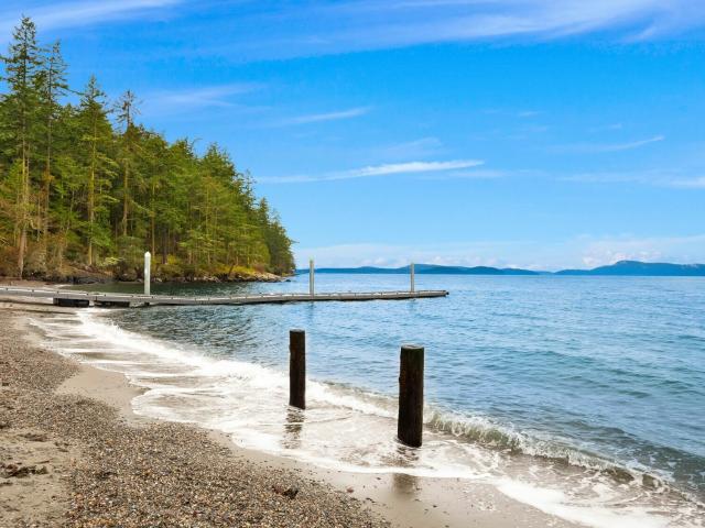 House for sale in Anacortes