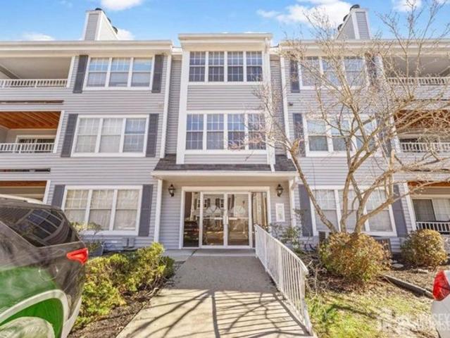 Condo for sale in Helmetta, New Jersey