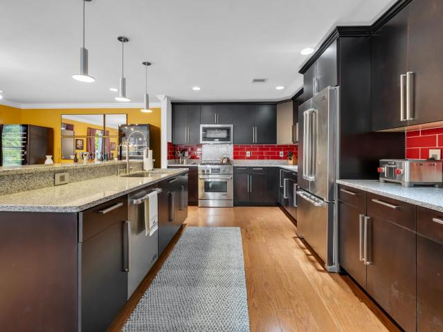 Condo for sale in Allendale, New Jersey