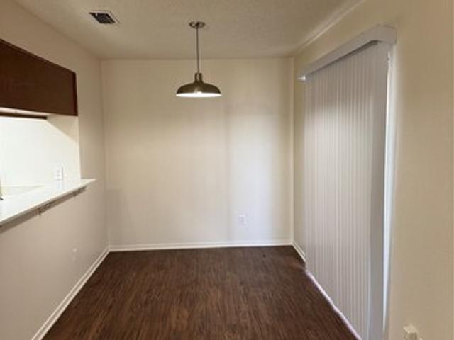 Townhouse for sale in Arlington, Texas