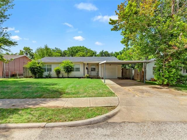 House for sale in Irving, Texas