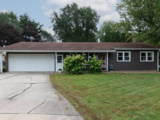 House for sale in Cedar Falls, Black Hawk County