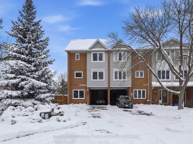 Townhouse for sale in Woburn, Ontario