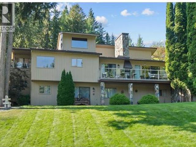 House for sale in Blind Bay, British Columbia