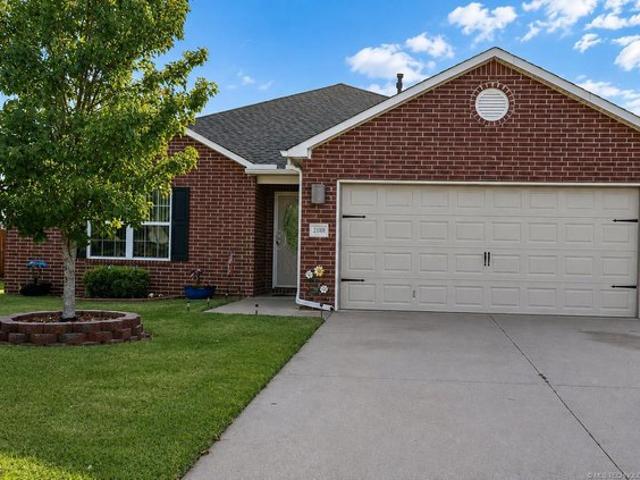 House for sale in Rogers, Oklahoma