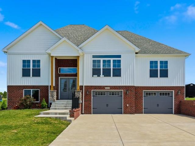 House for sale in Lawrenceburg, Kentucky