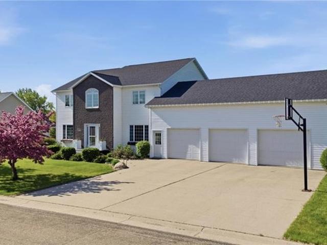 House for sale in Hawley, Minnesota
