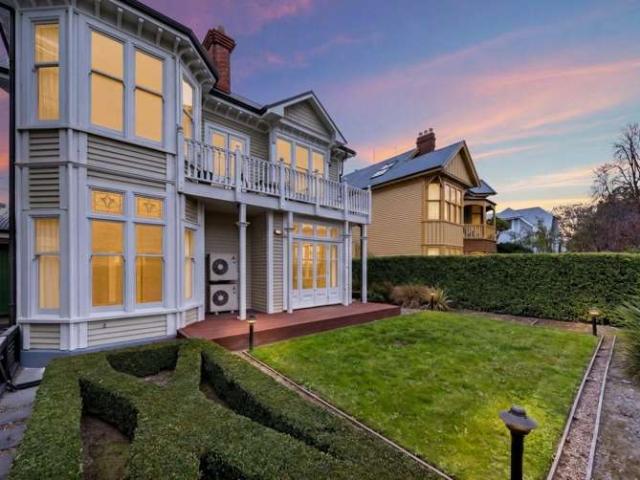 Apartment for rent in Heathcote, Canterbury