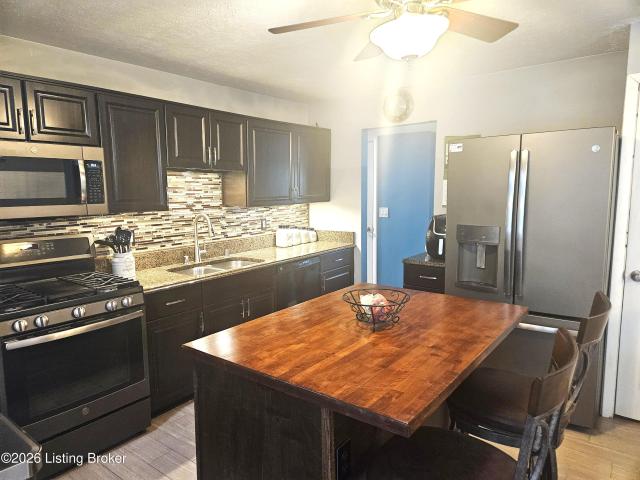 House for sale in Jeffersontown, Kentucky
