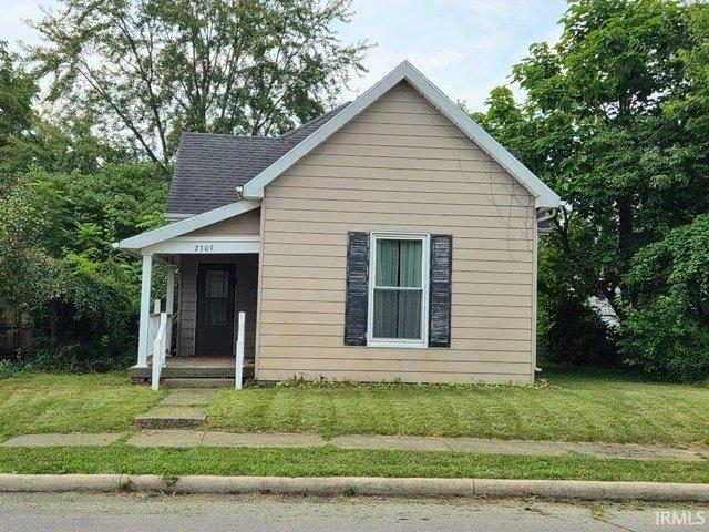 House for sale in New Castle, Indiana