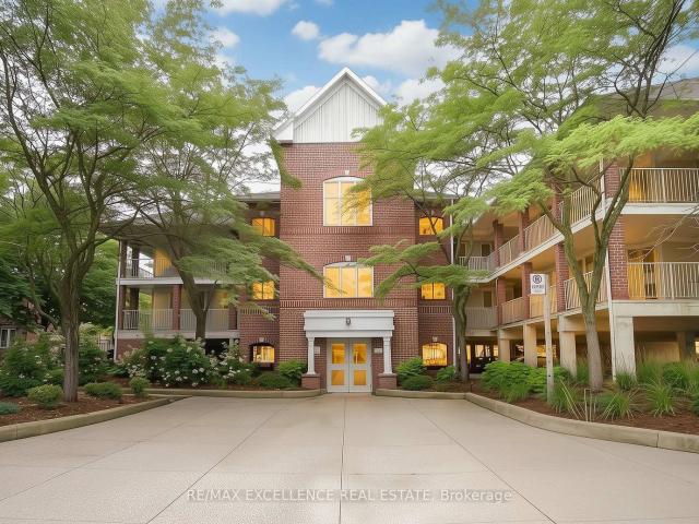 Condo for sale in Hurontario, Mississauga