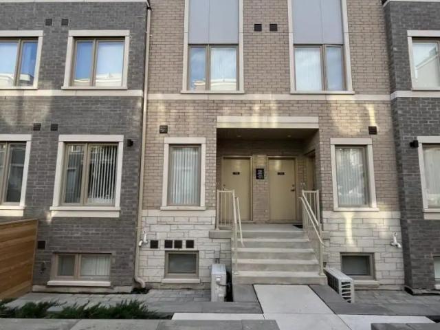 Townhouse for rent in Vaughan Metropolitan Centre, Vaughan