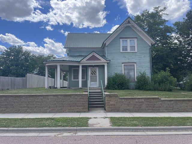 House for sale in Scotland, South Dakota
