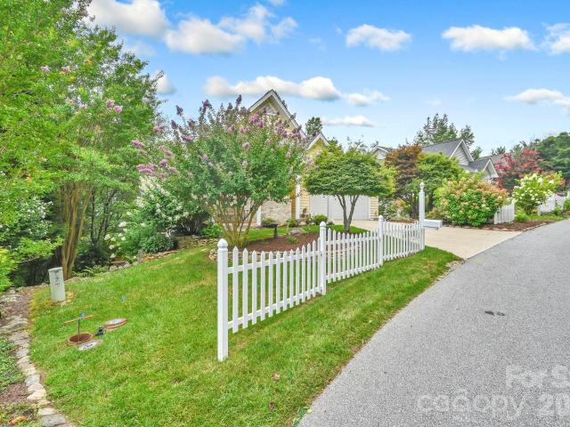 House for sale in Hendersonville, North Carolina