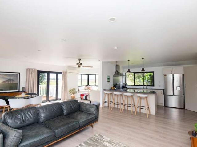 Property for sale in Waitakaruru, Waikato
