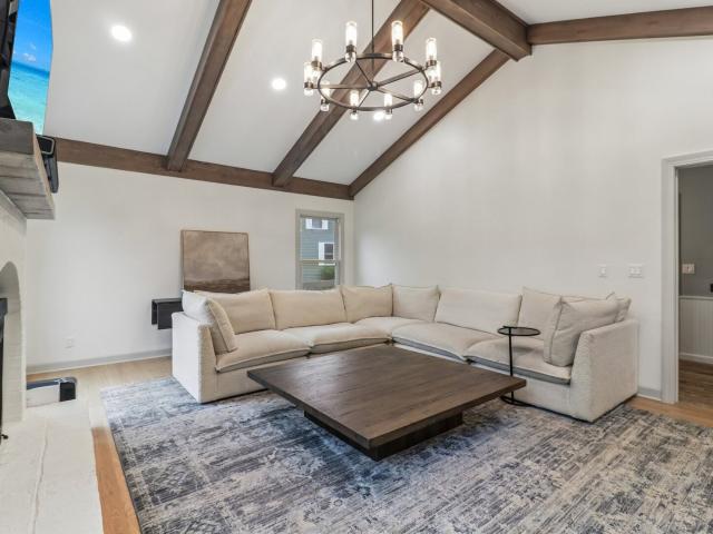 House for sale in Mchenry, Illinois