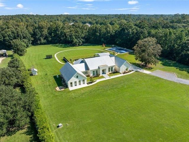 House for sale in Madisonville, St. Tammany Parish