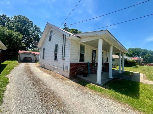 House for sale in Brookport, Illinois