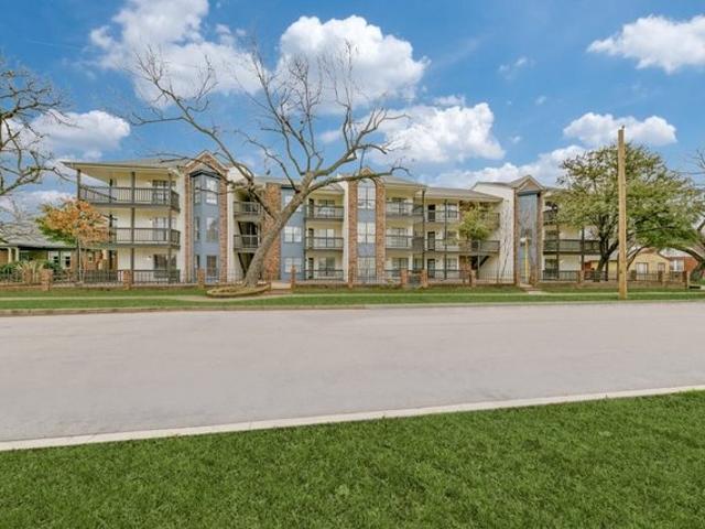 House for sale in Dallas, Dallas County