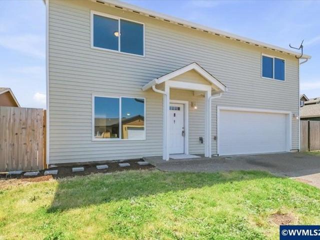 House for sale in Oregonia