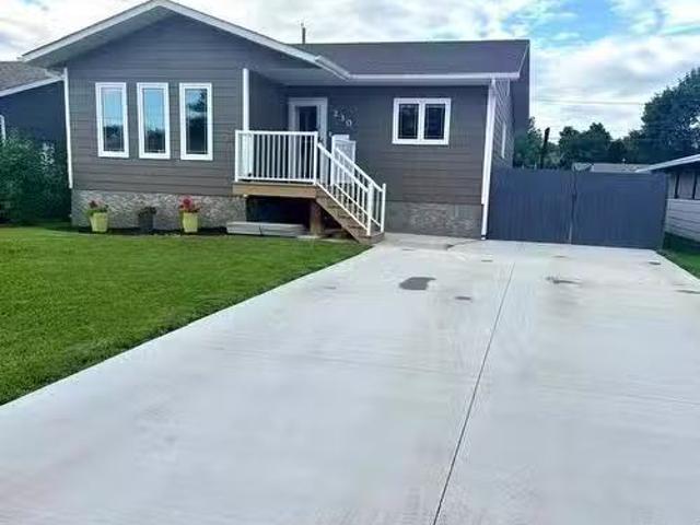 House for sale in Dauphin, Manitoba
