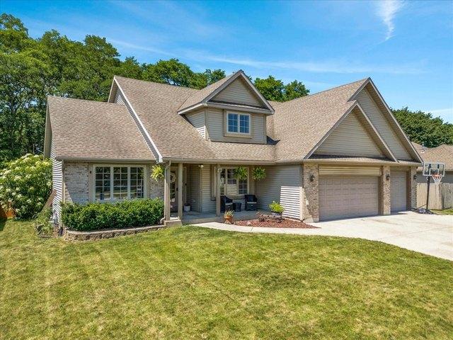 House for sale in Winthrop Harbor, Illinois