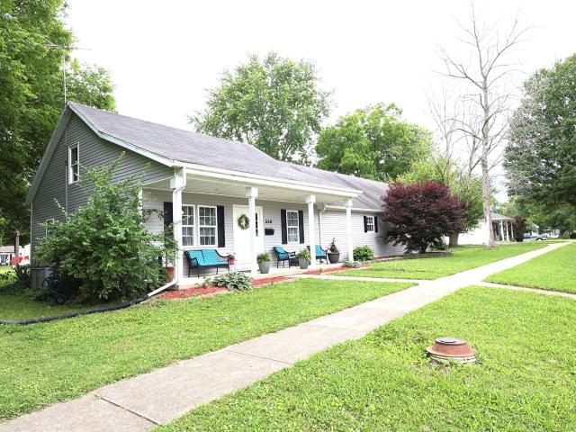 House for sale in Clinton, Illinois
