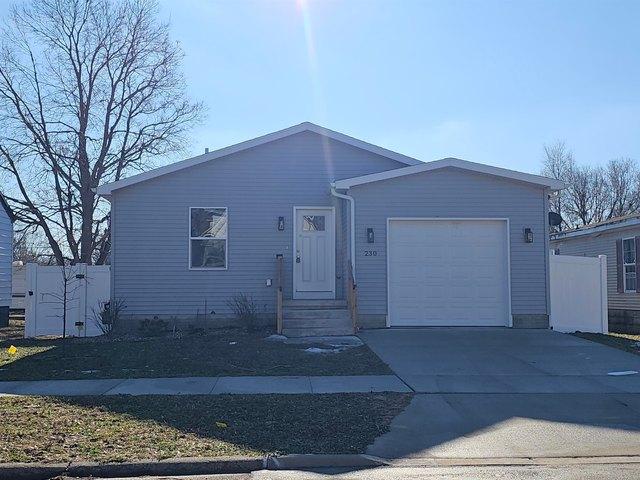 House for sale in Waterloo, Iowa