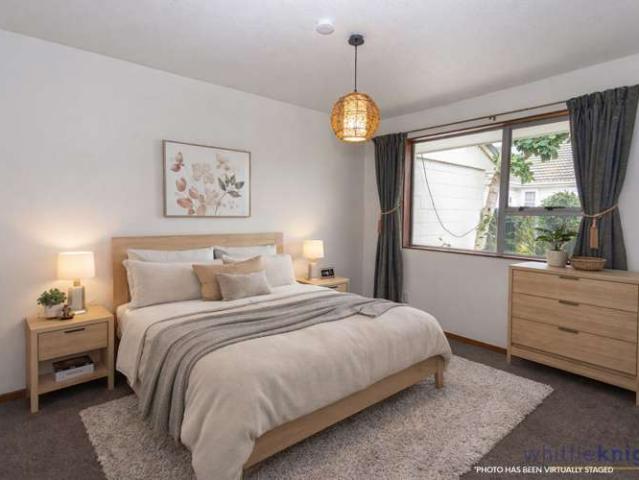 Apartment for sale in Chaslands, Canterbury