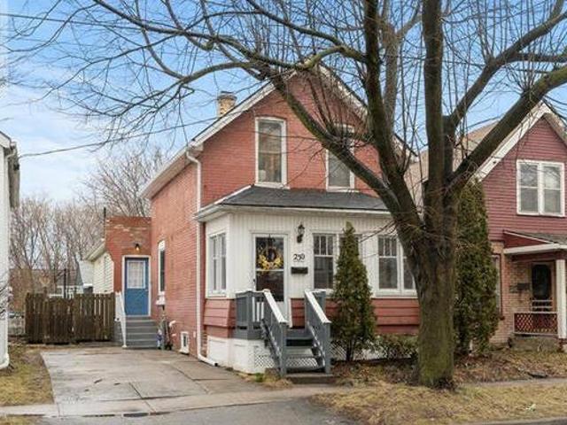 House for sale in Brantford