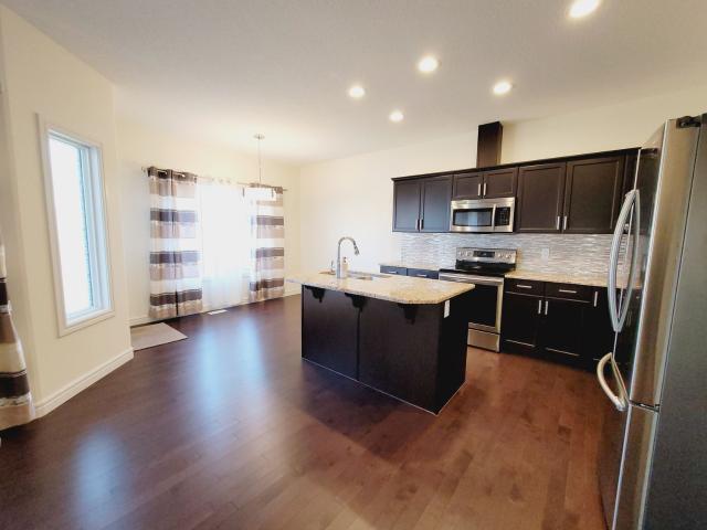 Apartment for rent in Hawks Ridge, Edmonton