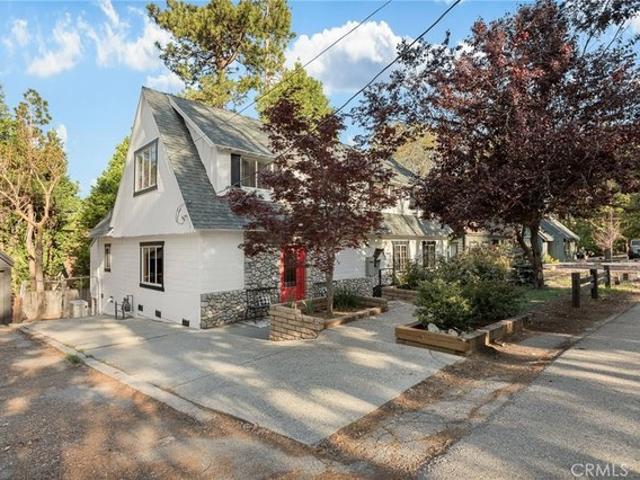 House for sale in Cedar Glen, California