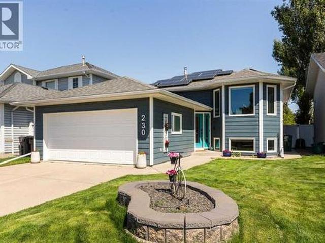 House for sale in Lethbridge, Alberta