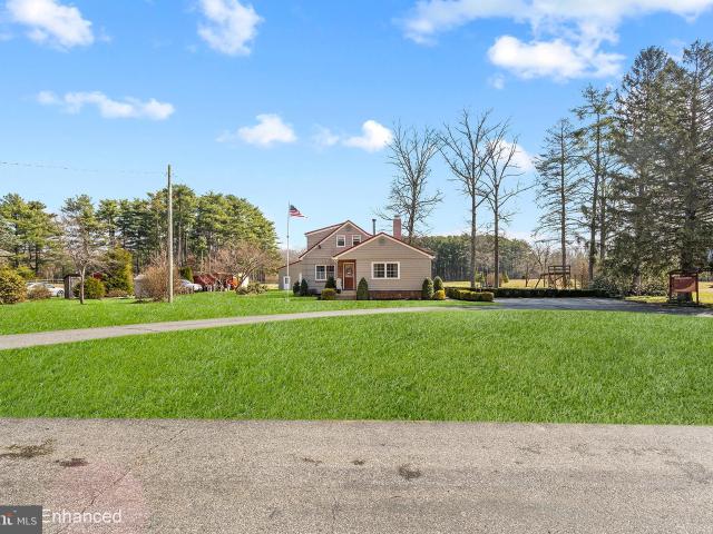 House for sale in Rosenhayn, New Jersey