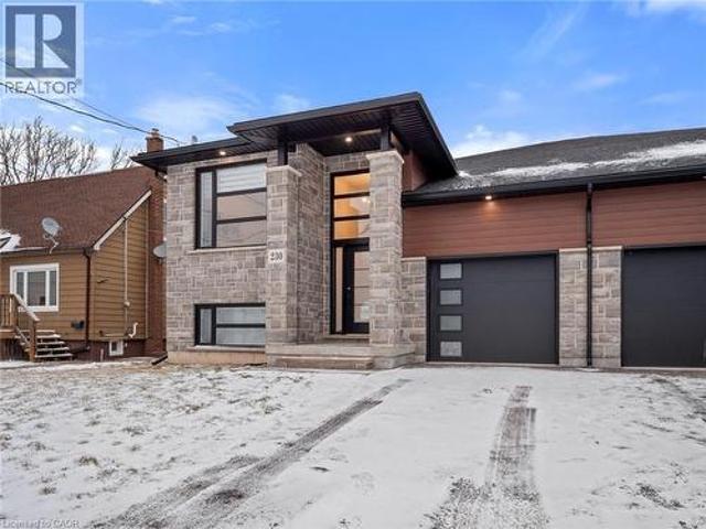 House for sale in Niagara, Ontario