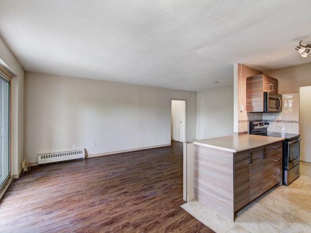 Apartment for rent in Etobicoke—Lakeshore, Toronto