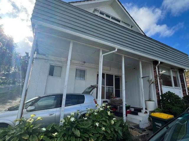 Apartment for rent in Northcote, Kaipātiki