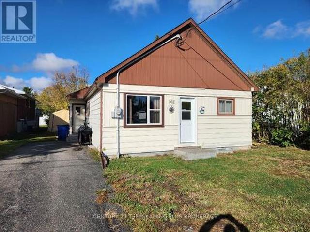House for sale in Temiskaming Shores, Ontario