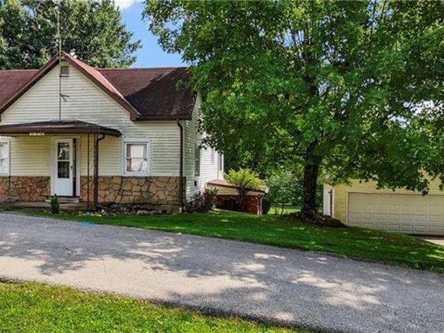 House for sale in Claysville, Washington County