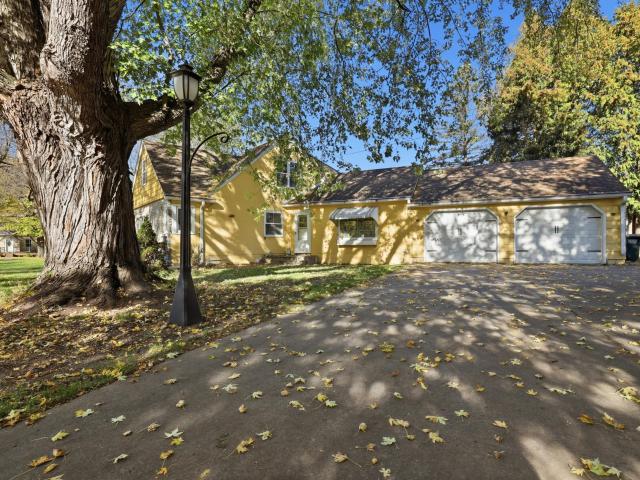 House for sale in Winsted, McLeod County