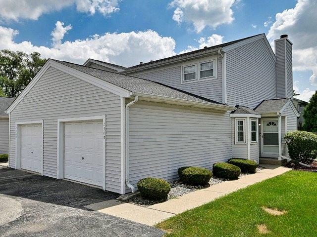 Townhouse for sale in Bensenville, Illinois