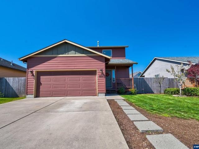 House for sale in Oregonia