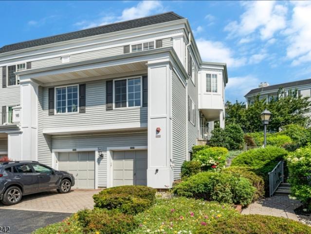 Townhouse for sale in New Jersey