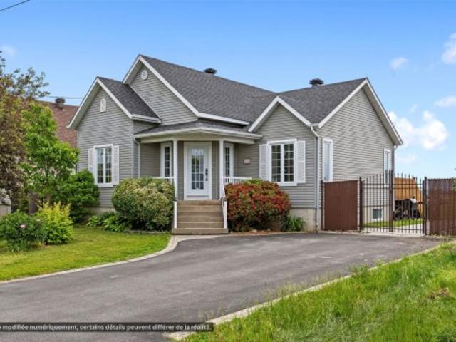 House for sale in Les Jardins-de-napierville, Quebec